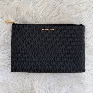 Michael Kors Maisie Crossbody Clutch